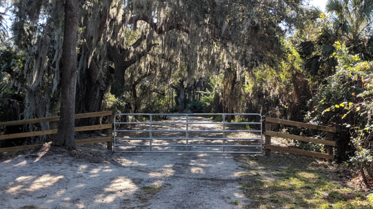 Entry gate to the Tucker Ranch Recreation And Nature Complex Wintergarden, FL